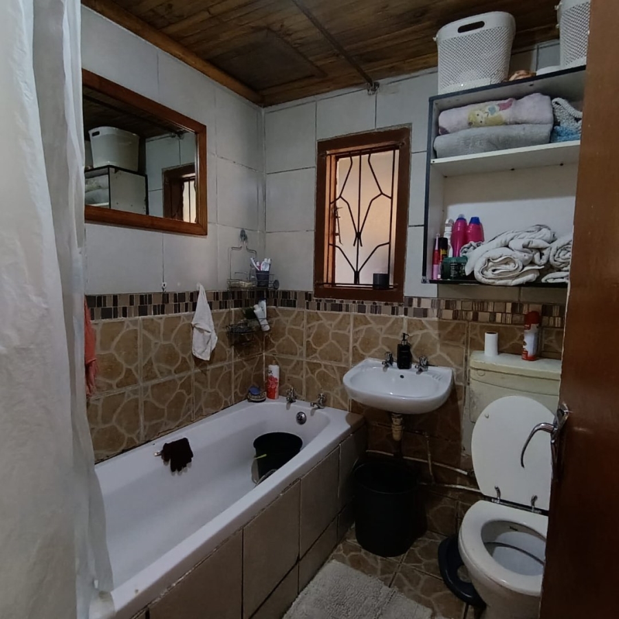2 Bedroom Property for Sale in Delft Western Cape